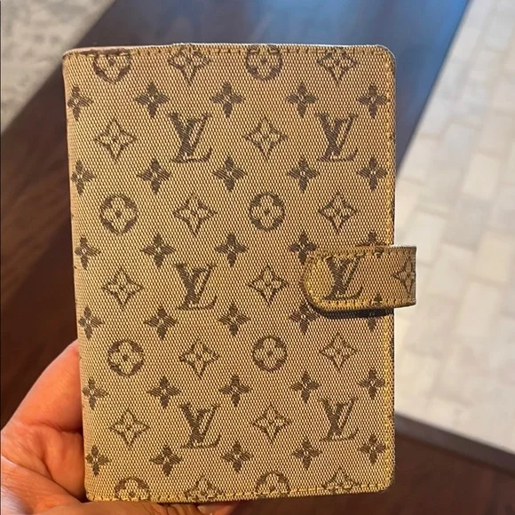 Louis Vuitton Tan/Gray Notebook w/3 Card Holders Perfect Christmas gift! - Picture 3 of 9